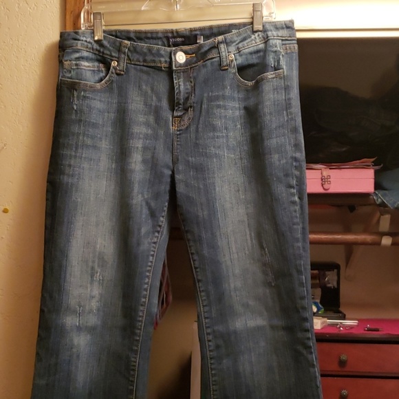 Jeans - Picture 2 of 3